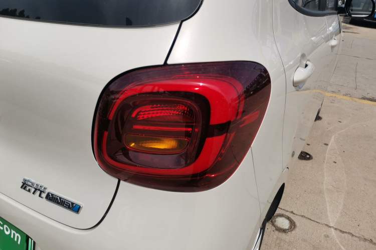 Used Wuling Hongguang MINIEV 2025 Four-Door Version Advanced Edition
