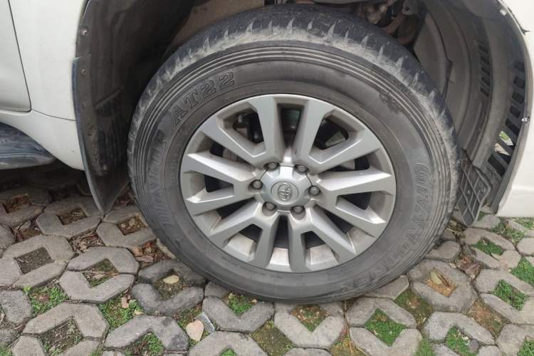 Used Toyota Prado 2015 4000 Middle East Edition