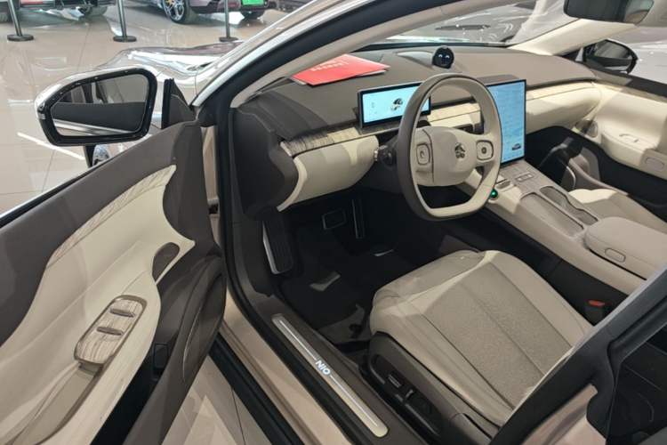 Used Nio ET7 2024 75 kWh Executive Edition