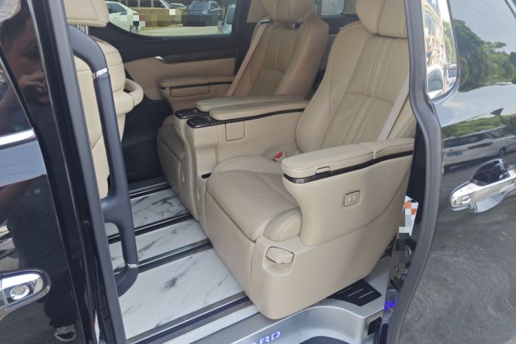 Used Toyota Alphard 2018 Revised Version 3.5L Premium Edition