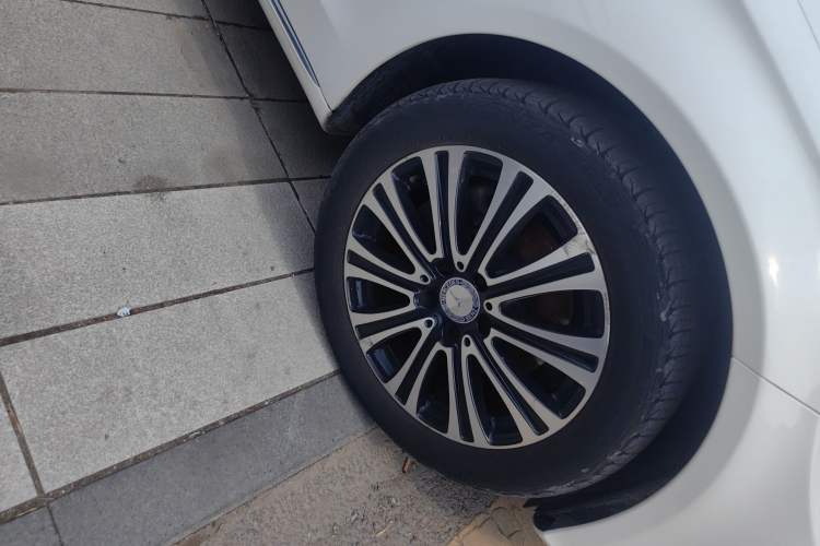 Used Mercedes-Benz C-Class 2016 C 200 L Right Front Wheel Hub