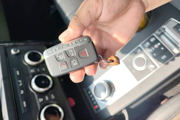 Used Land Rover Discovery 2017 3.0 SC V6 SE
