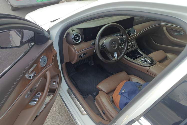 Used Mercedes-Benz E-Class 2016 E 200 L Driver Seat