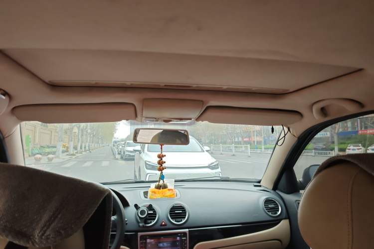 Used Volkswagen Lavida 2013 Classic 1.6L Manual Fashion Edition Headliner