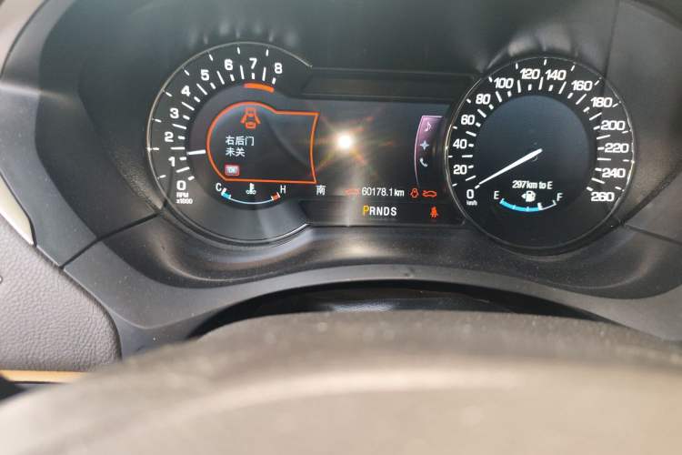 Used Lincoln MKZ 2014 2.0T Luxury Edition Odometer Close Up