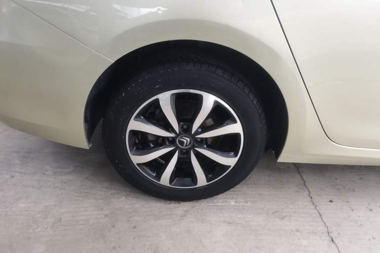 Used Citroen C4 Sega 2016 1.6L Automatic Luxury Model Right Rear Wheel Hub