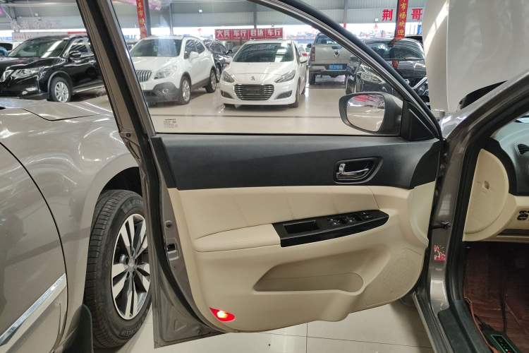 Used Changan Eado 2015 1.6L Manual Luxury Model China V Standard
