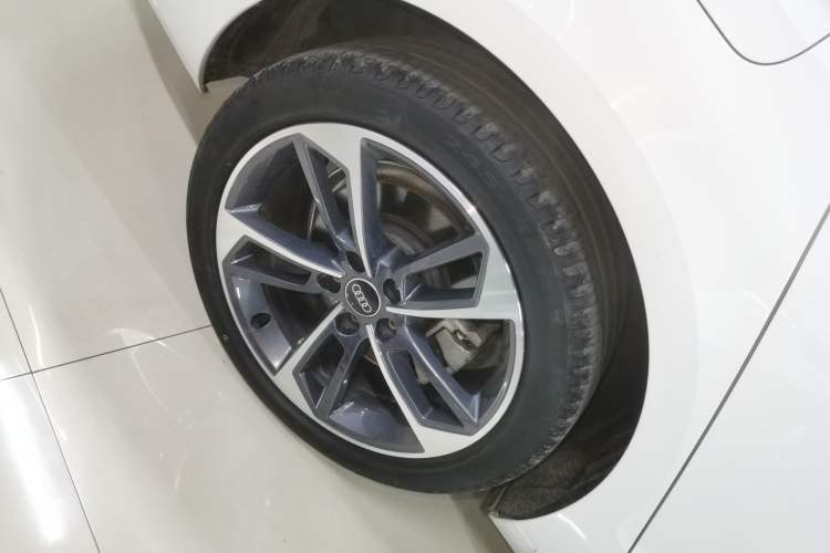 Used Audi A4L 2024 40 TFSI Fashion Dynamic Model