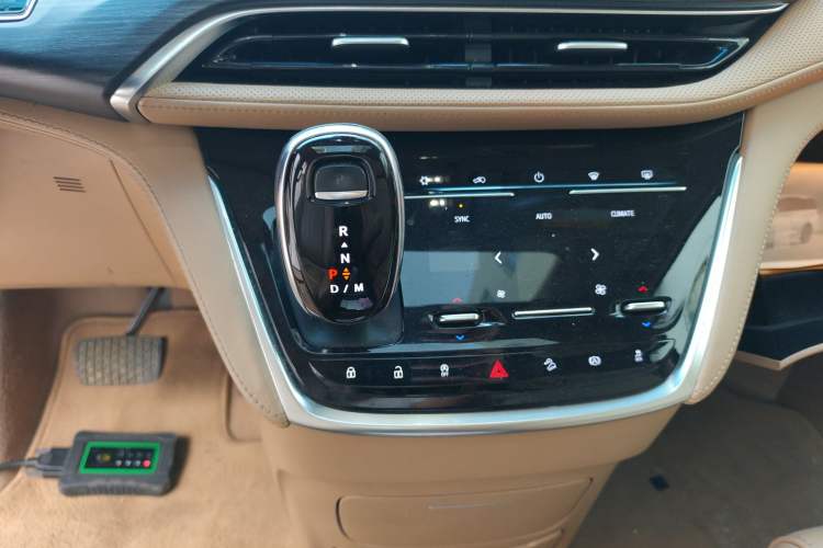 Used Buick GL8 2021 ES Landtrek 653T Luxury Model