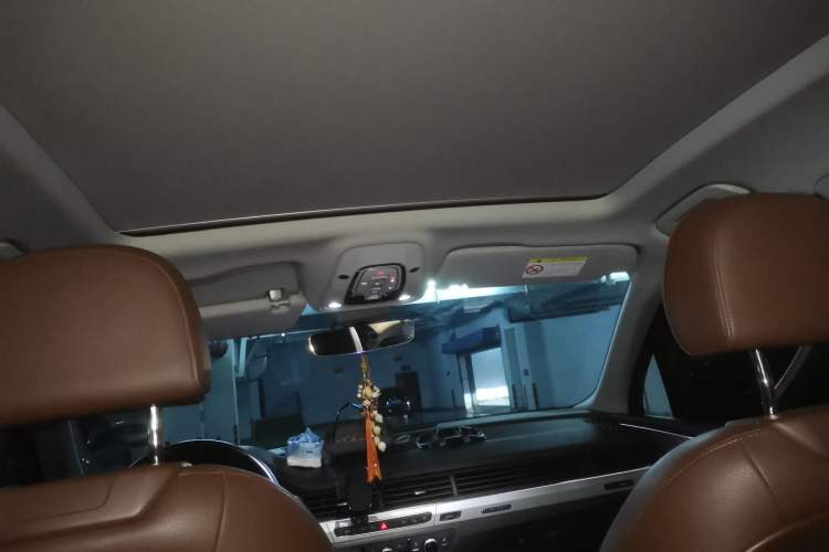 Used Audi Q7 2018 45 TFSI Technology Edition Headliner