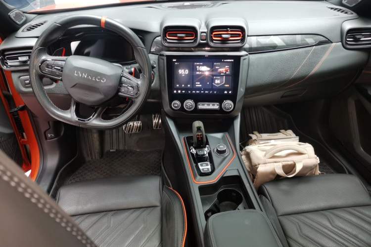 Used Lynk & Co 02 Hatchback 2021 2.0TD Halo Center Console