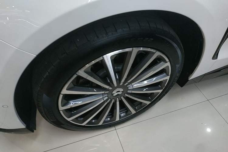 Used Nio ET9 2025 100 kWh