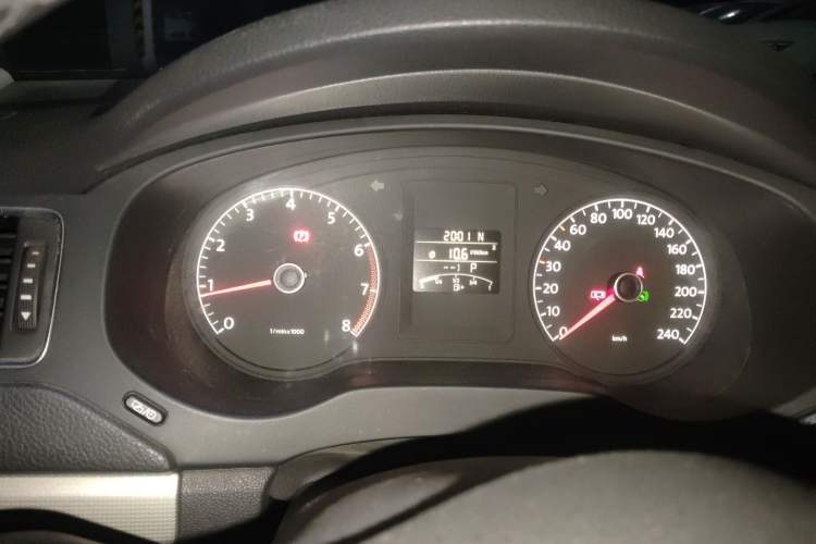 Used Volkswagen Sagitar 2014 Revised Version 1.6L Automatic Leading Edition