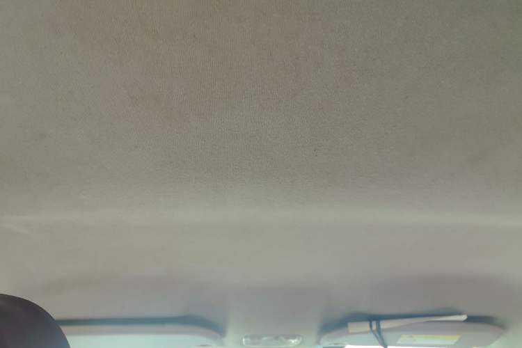 Used Peugeot 301 2014 1.6L Manual Comfort Edition Headliner