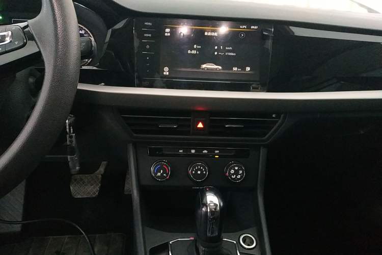 Used Volkswagen Lavida 2019 1.5L Automatic Comfort Edition China VI Standard