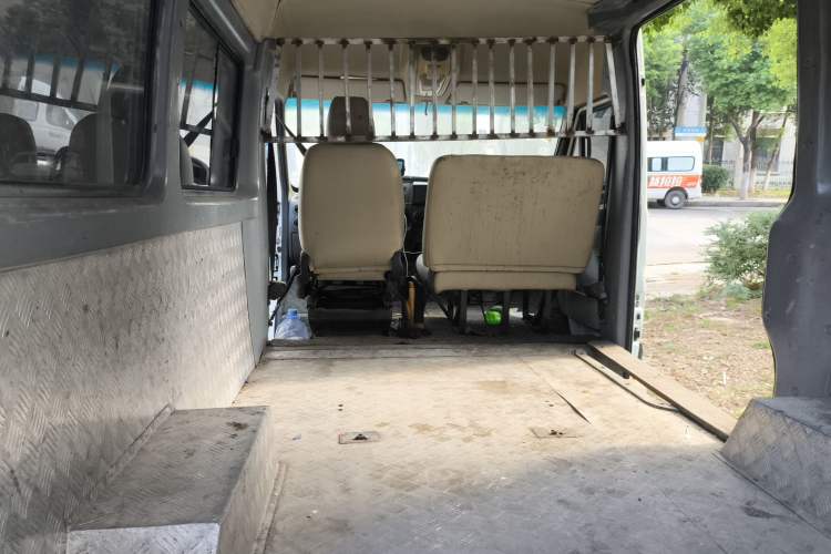 Used Iveco Power Daily 2013 2.8T-A32 All-Round Edition