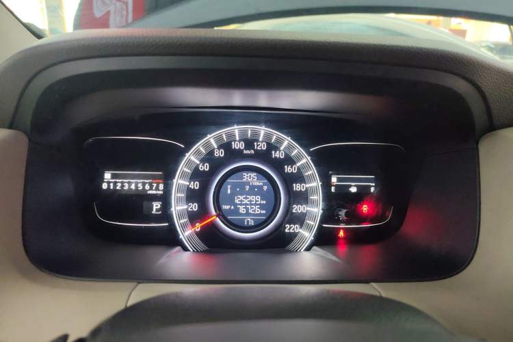 Used Honda Odyssey 2015 Revised 2.4L Luxury Edition