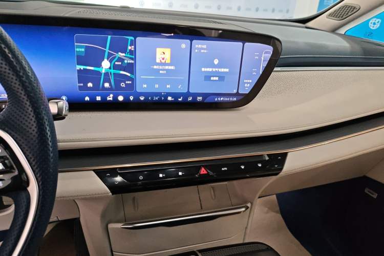 Used Buick GL8 New Energy 2024 Lu Zun Luxury Edition 7-Seater
