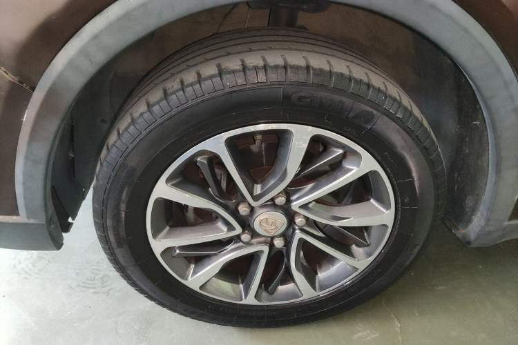 Used Baojun 730 2019 1.5L Manual Fashion Model 7-seater National V