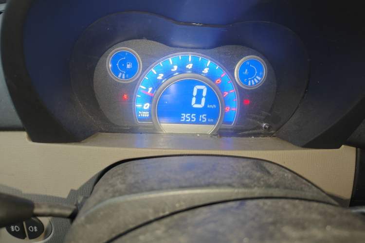Used Lifan Auto 320 2012 Champion Edition 1.3L Manual CoolDrive Model Odometer Close Up
