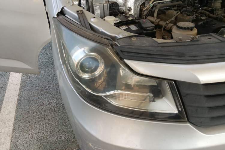 Used CHANGAN KAICHENG Ruixing M90 2021 2.0L Standard Version Flat-Top Liftgate 6-Seater LJ481Q6