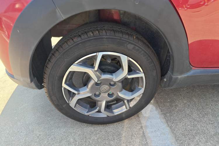 Used Geely Auto Vision X1 2017 1.3L Automatic Fun Edition