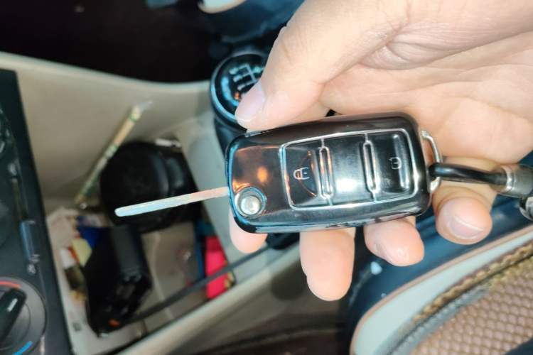 Used Volkswagen Santana 2015 1.6L Manual Comfort Edition