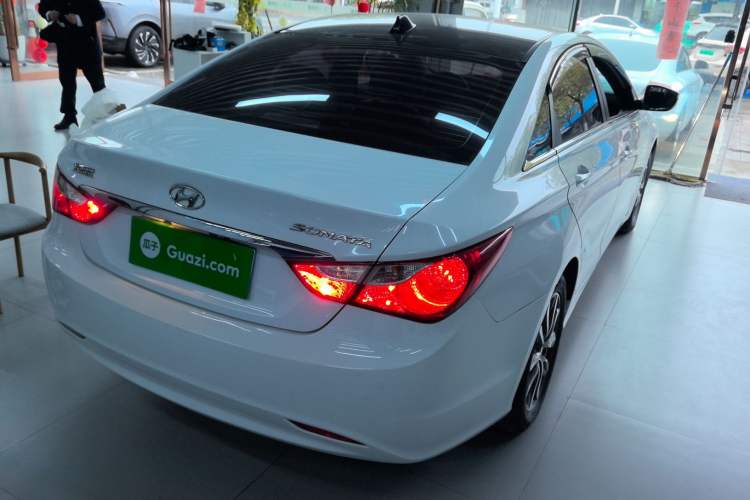 Used Hyundai Sonata 2015 Classic 2.0L Automatic Leading Edition