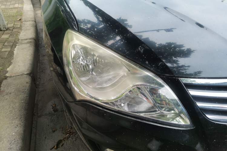 Used Hyundai Celesta 2011 1.6L Manual Comfort Edition
