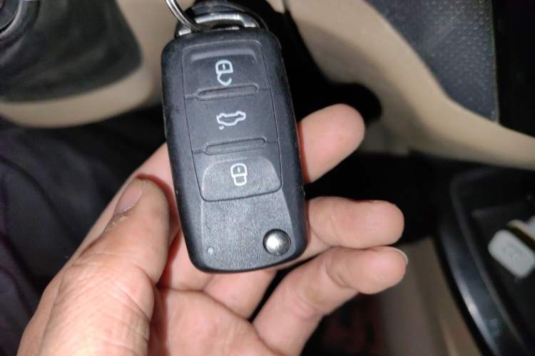 Used Wuling Hongguang 2013 1.5L S Luxury Model Vehicle Key