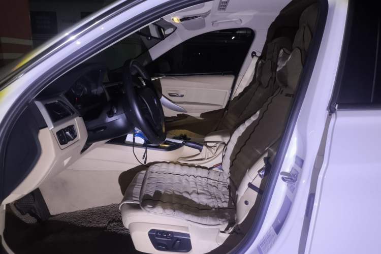 Used BMW 3 Series 2013 320Li Fashion Model Left Front Seat