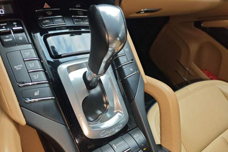 Used Porsche Cayenne 2014 Cayenne Platinum Edition 3.0T