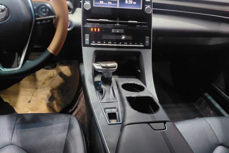 Used Toyota Avalon 2019 2.0L XLE Premium Edition China VI
