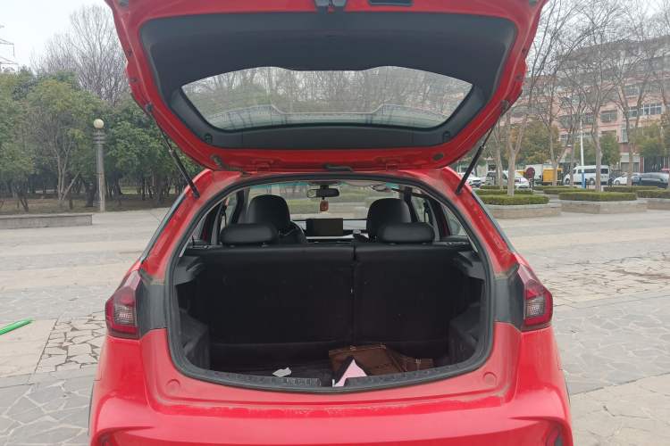 Used Geely Auto Vision X3 2021 PRO 1.5L CVT Deluxe Model
