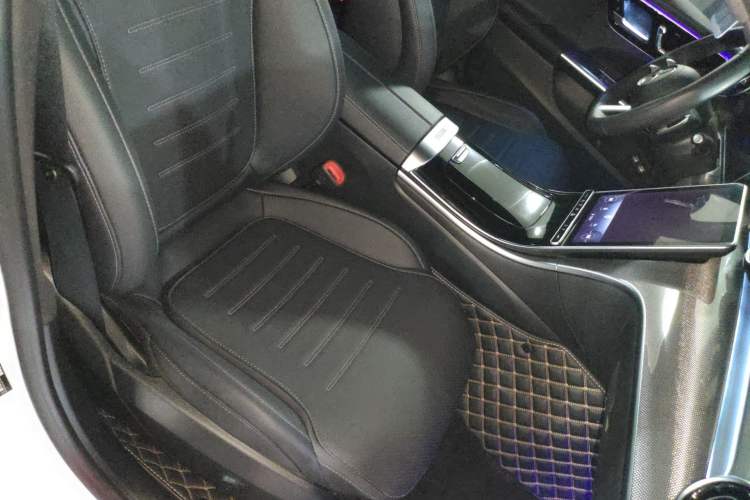 Used Mercedes-Benz C-Class New Energy 2023 Second Facelift C 350 eL Right Front Seat