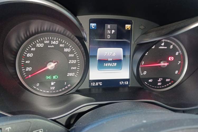 Used Mercedes-Benz GLC 2017 GLC 260 4MATIC Luxury Model
