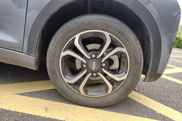 Used Chery QQ Little Ant 2021 150 000 Yuan Ant Fan Edition New Ant Cool Version Lithium Iron Phosphate Right Front Wheel Hub