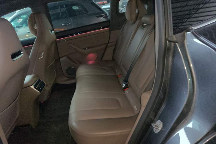 Used Hima Luxeed R7 2025 Range-Extended Version 251 km Max