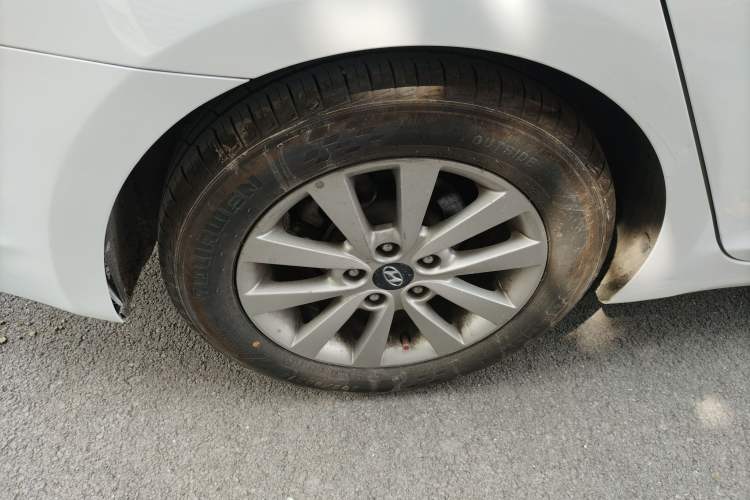 Used Hyundai Mistra 2014 1.8L Automatic Smart GLS
