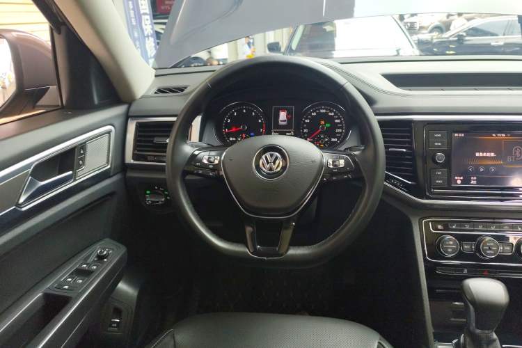 Used Volkswagen Teramont 2019 380TSI Four-Wheel Drive Luxury Version China VI Standard Steering Wheel