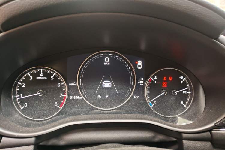 Used Mazda 3 Axela 2020 2.0L Automatic Zhiya Edition Instrument Cluster