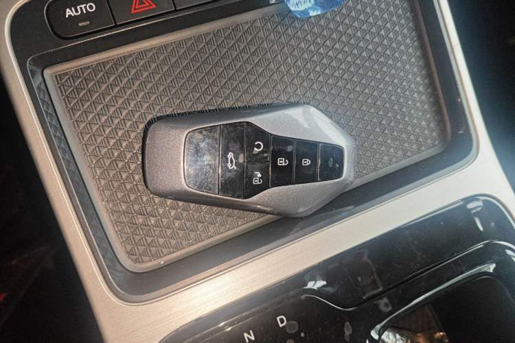 Used Hycan Z03 2022 510 km Range Trendy Cool Version 160 kW 61.13 kWh
