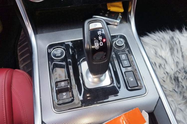 Used Jaguar XEL 2021 2.0T 250 PS R-DYNAMIC S Advanced Sport Edition Gear Lever