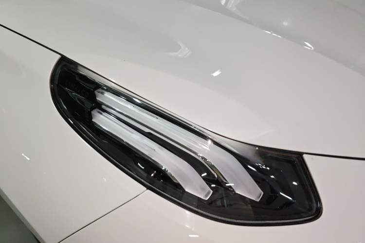 Used Lynk & Co 03 2021 1.5TD DCT Jing Champion Edition Right Front Headlight