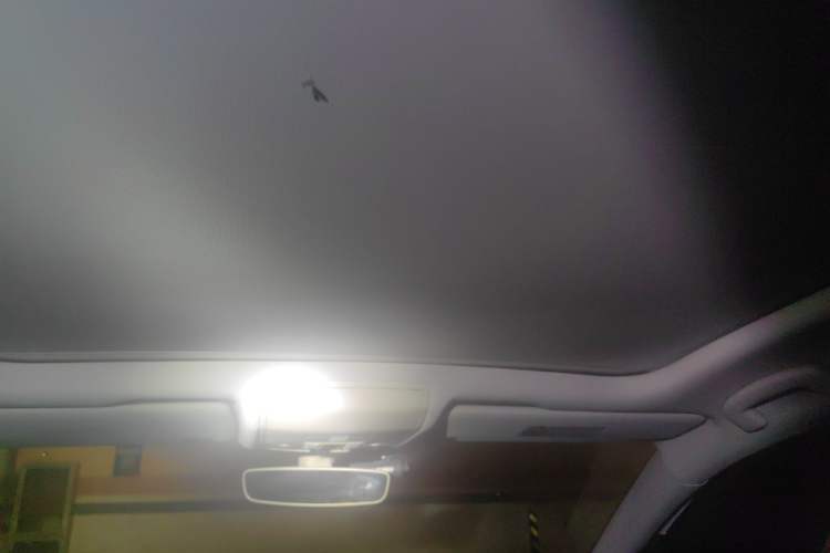 Used Volkswagen Touran 2016 Volkswagen Touran L 330TSI DSG Luxury Edition Headliner