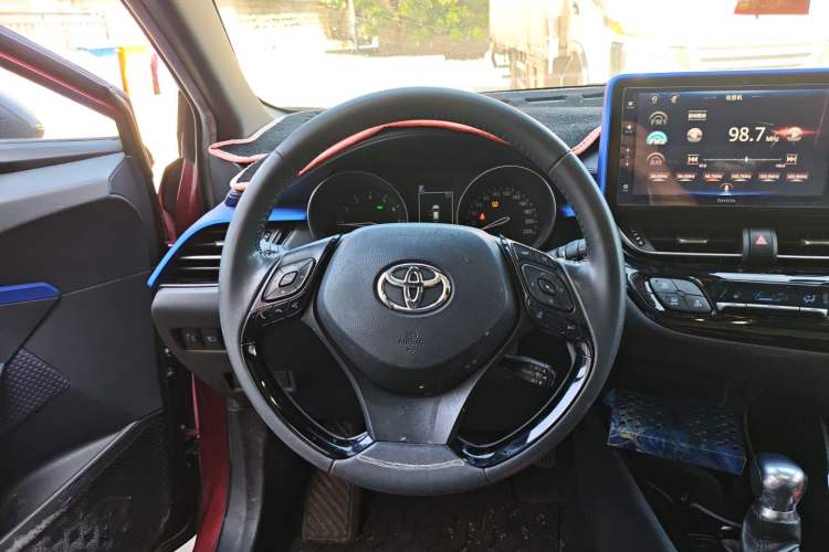 Used Toyota IZOA 2018 2.0L Yichi Edition China V Standard
