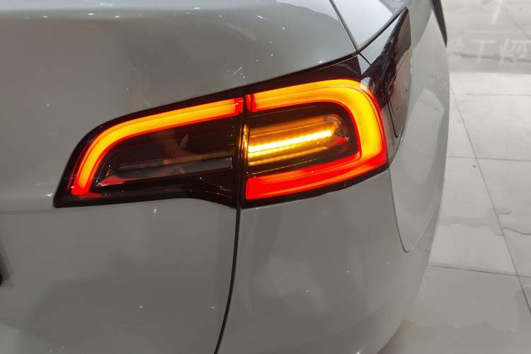 Used Tesla Model Y 2022 Revised Version Long-Range All-Wheel Drive
