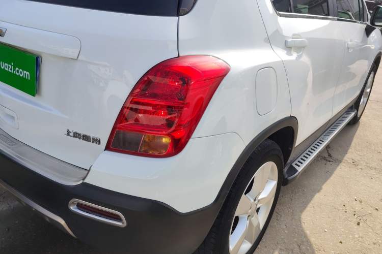 Used Chevrolet Trax 2014 1.4T Manual Two-Wheel Drive Comfort Model Right Rear Taillight