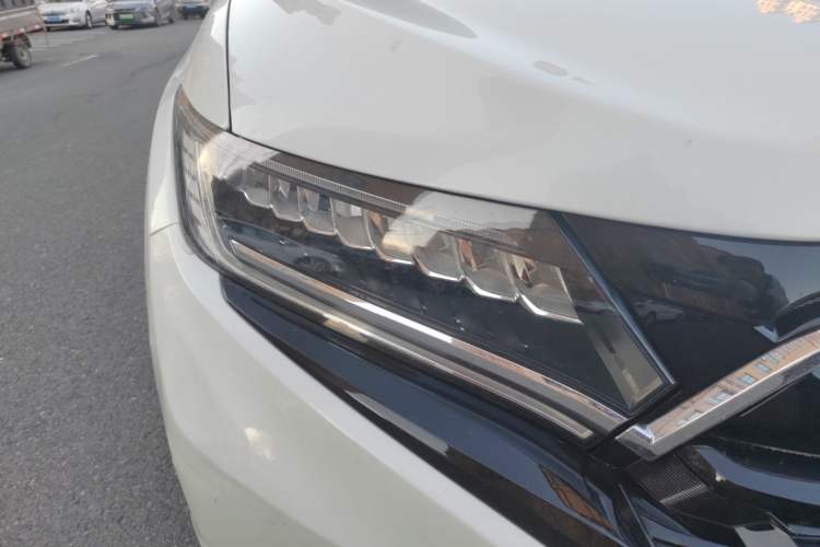 Used Honda UR-V 2020 370TURBO Two-Wheel Drive Luxury Edition Right Front Headlight