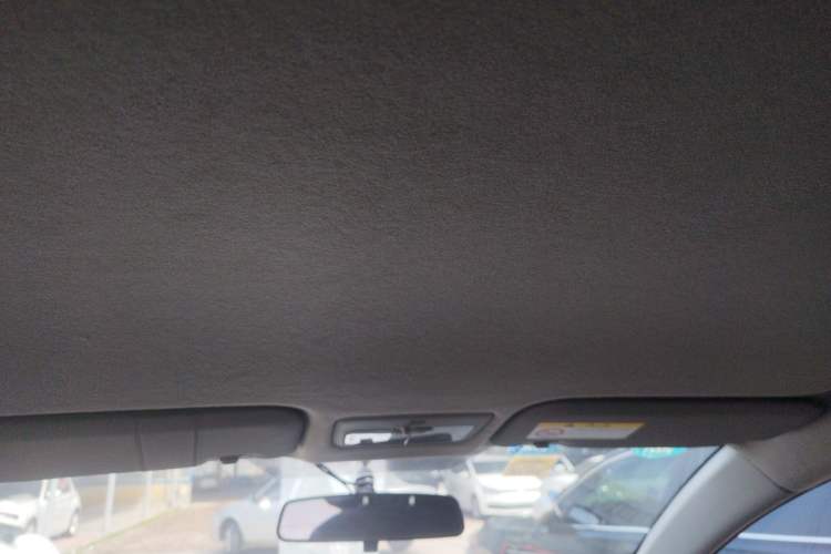 Used Toyota YARiS L Zhi Xuan 2014 1.3E Automatic Charm Edition Headliner